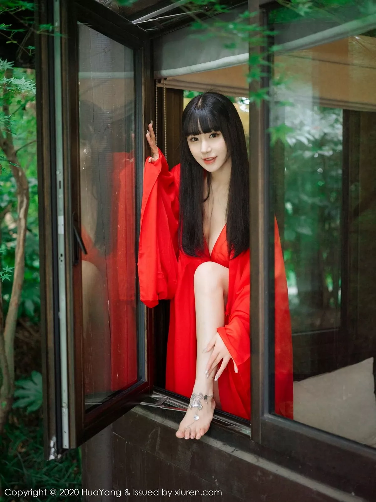 [HuaYang花漾]第310期奶茶Emily写真-秀人资源网